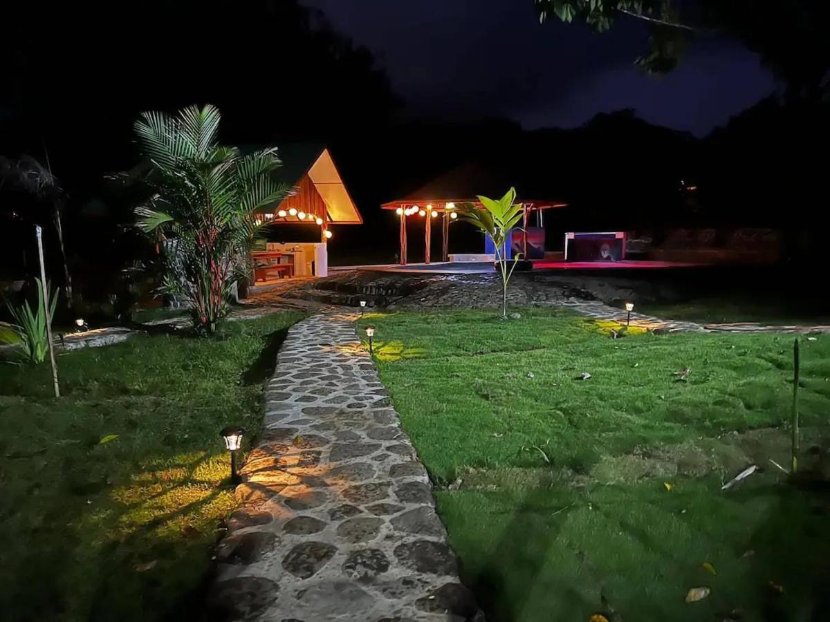فندق Gypsy Wagons بافونيس المظهر الخارجي الصورة
