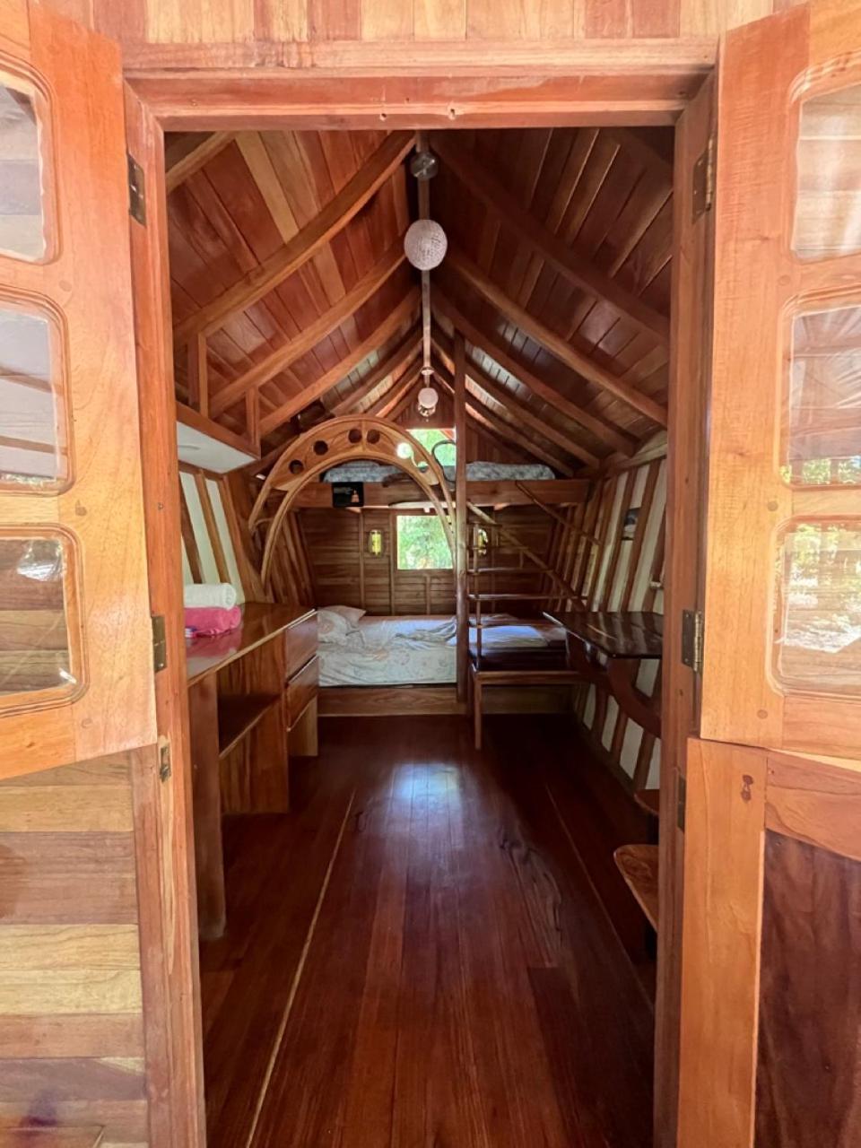 فندق Gypsy Wagons بافونيس المظهر الخارجي الصورة